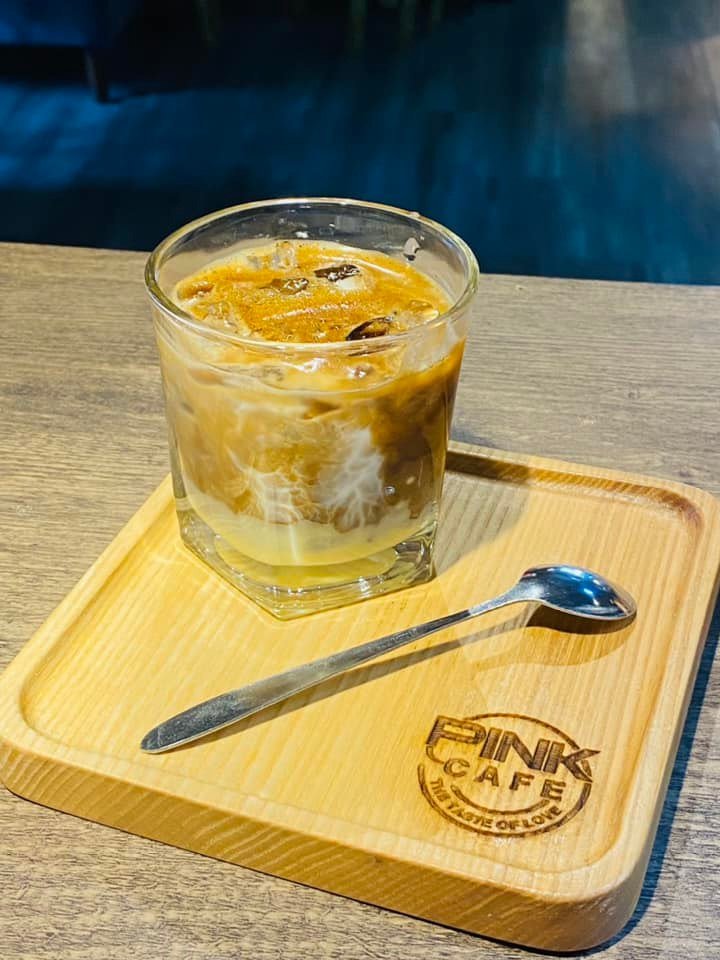 Những lưu ý khi chọn và xử dụng khay gỗ cho quán café, tiệm bánh, quán trà sữa 2 khay gỗ tần bì chữ nhật